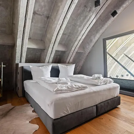 Shelterloft-airpark Casa vacanze Lärz