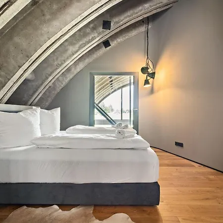 Shelterloft Airpark Ferienhaus Lärz