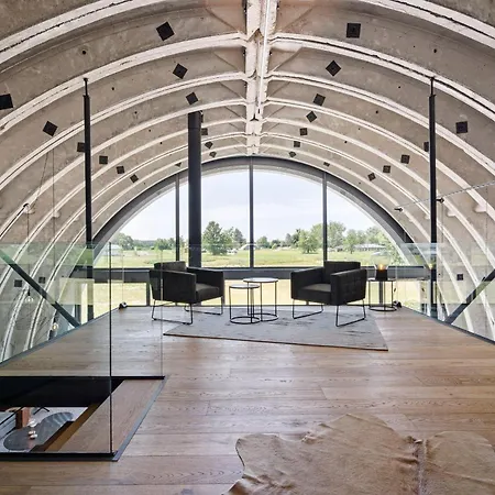 Shelterloft Airpark Lärz