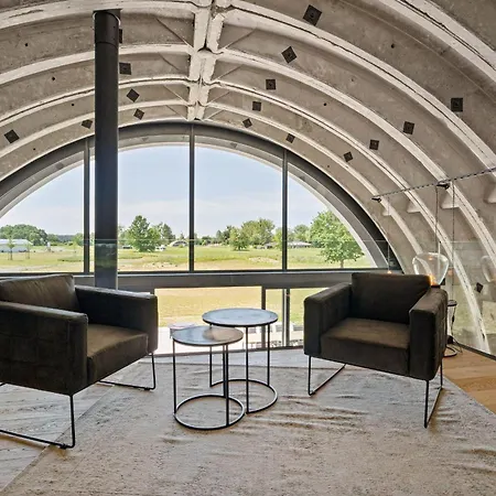 Shelterloft Airpark