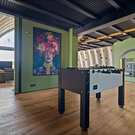 Shelterloft Airpark Ferienhaus Lärz