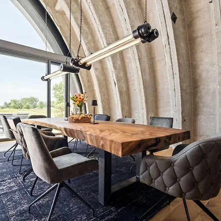 Shelterloft Airpark Ferienhaus