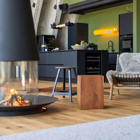 Shelterloft Airpark Ferienhaus Lärz