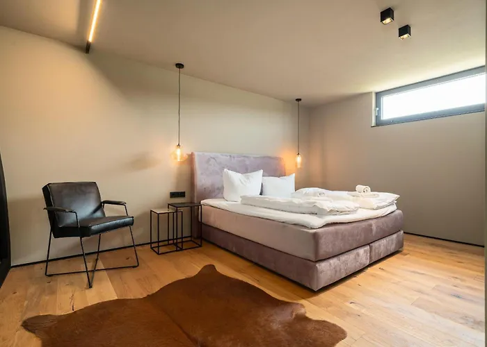 Shelterloft Airpark Ferienhaus *